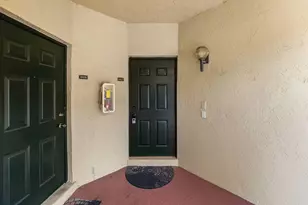 8427 Shadow Ct, Coral Springs, FL 33071 - Photo 4