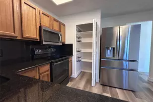 1313 SW Bellevue Ave, Port Saint Lucie, FL 34953 - Photo 10