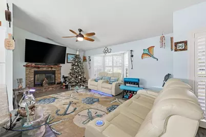 320 SW Majestic Terrace, Port Saint Lucie, FL 34984 - Photo 4