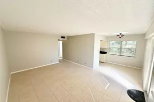 84 Mansfield B, Boca Raton, FL 33434 - Photo 2