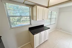 84 Mansfield B, Boca Raton, FL 33434 - Photo 6