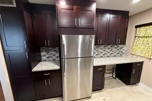 3575 Brokenwoods Dr, Coral Springs, FL 33065 - Photo 10