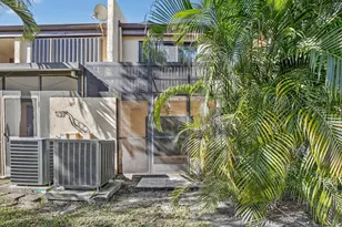 1261 NW 99th Terrace, Pembroke Pines, FL 33024 - Photo 20