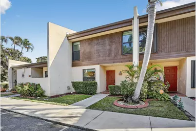 1261 NW 99th Terrace #47, Pembroke Pines, FL 33024 - Photo 2