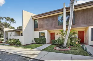 1261 NW 99th Terrace, Pembroke Pines, FL 33024 - Photo 2