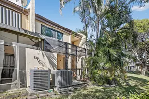 1261 NW 99th Terrace, Pembroke Pines, FL 33024 - Photo 24