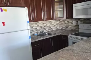 365 NE 125th St, North Miami, FL 33161 - Photo 20