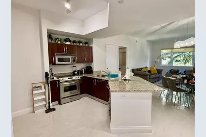 19900 E Country Club Drive #418, Miami, FL 33180 - Photo 4