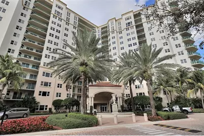 19900 E Country Club Drive #418, Miami, FL 33180 - Photo 1