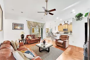 6944 NW Daffodil Ln, Port Saint Lucie, FL 34983 - Photo 14