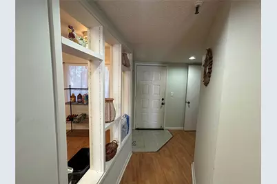 2206 S Cypress Bend Drive #305, Pompano Beach, FL 33069 - Photo 6