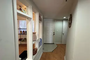 2206 S Cypress Bend Dr, Pompano Beach, FL 33069 - Photo 6