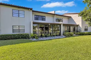 9232 Pecky Cypress Ln, Boca Raton, FL 33428 - Photo 4