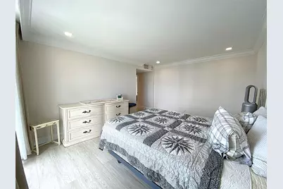 2400 Presidential Way #1104, West Palm Beach, FL 33401 - Photo 22