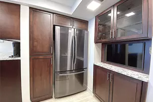 2400 Presidential Way, West Palm Beach, FL 33401 - Photo 8