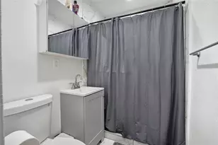 617 NW 43rd Ct, Oakland Park, FL 33309 - Photo 8