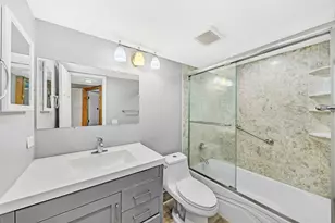 8980 S Hollybrook Blvd, Pembroke Pines, FL 33025 - Photo 28