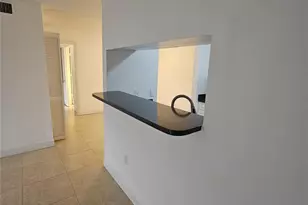 12172 St.Andrews Pl, Miramar, FL 33025 - Photo 2