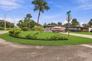 1451 SW 13th Ct, Fort Lauderdale, FL 33312 - Photo 6
