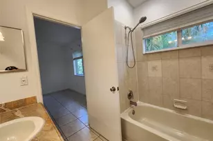 119 Hidden Ct Rd, Hollywood, FL 33023 - Photo 16