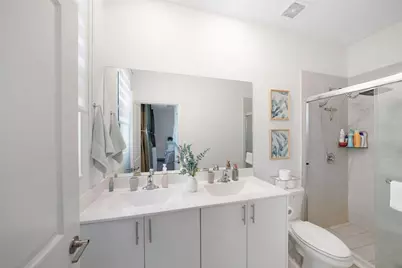 659 NW 204th Street, Miami, FL 33169 - Photo 16