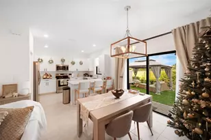 659 NW 204th St, Miami, FL 33169 - Photo 4