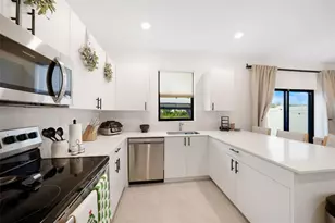 659 NW 204th St, Miami, FL 33169 - Photo 6