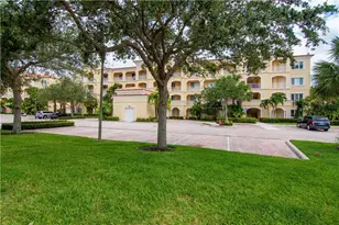 19 Harbour Isle Dr W Unit, Hutchinson Island, FL 34949 - Photo 28