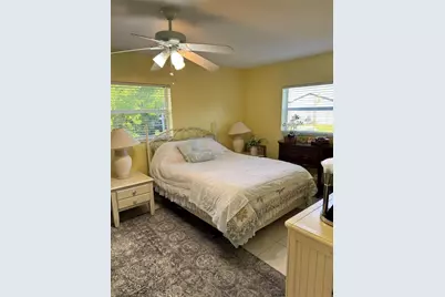 7002 NW 93rd Avenue, Tamarac, FL 33321 - Photo 16