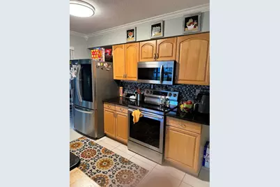 7002 NW 93rd Avenue, Tamarac, FL 33321 - Photo 10