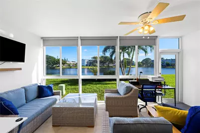 1111 Cambridge #1111, Deerfield Beach, FL 33442 - Photo 2