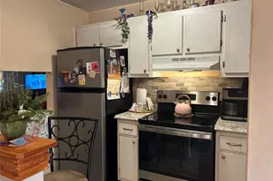 2720 N Pine Island Dr, Sunrise, FL 33322 - Photo 2