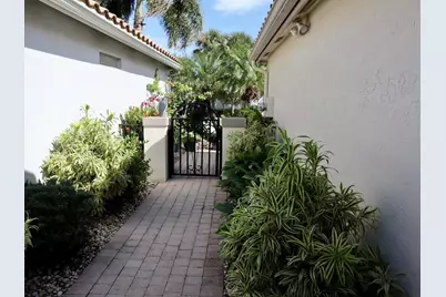 11585 Augustus Drive, Boynton Beach, FL 33437 - Photo 4