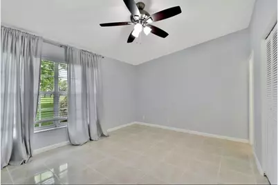 5544 Lakewood Circle #E, Pompano Beach, FL 33063 - Photo 4