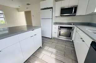 7910 Abbott Ave, Miami Beach, FL 33141 - Photo 8