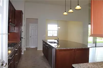 3425 Siena Circle, Wellington, FL 33414 - Photo 8