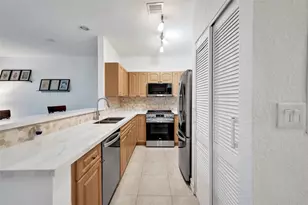 1743 NE 4th Ave, Fort Lauderdale, FL 33305 - Photo 8