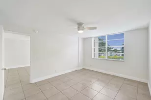 9430 Poinciana Pl, Davie, FL 33324 - Photo 18