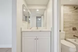 9430 Poinciana Pl, Davie, FL 33324 - Photo 22