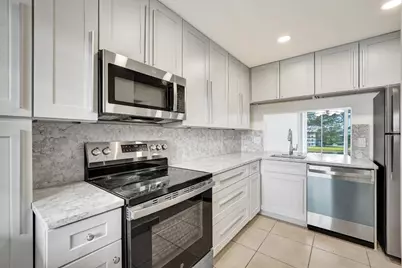 9430 Poinciana Place #415, Davie, FL 33324 - Photo 6