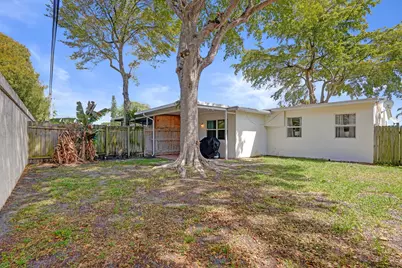 2461 NE 20th Avenue, Lighthouse Point, FL 33064 - Photo 24