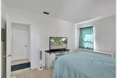 2461 NE 20th Avenue, Lighthouse Point, FL 33064 - Photo 18