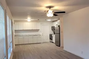 6106 Island Park Ct, Fort Myers, FL 33908 - Photo 2