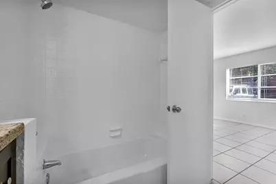 9 NE 19th Court #111c, Wilton Manors, FL 33305 - Photo 8
