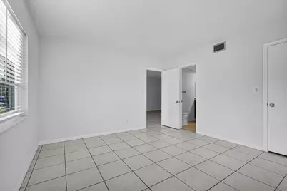 9 NE 19th Court #111c, Wilton Manors, FL 33305 - Photo 12