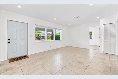 4841 NE 5th Terrace, Fort Lauderdale, FL 33334 - Photo 10