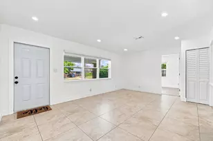 4841 NE 5th Terrace, Fort Lauderdale, FL 33334 - Photo 10