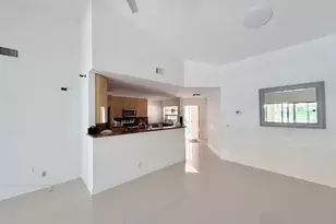 65 Centennial Ct, Deerfield Beach, FL 33442 - Photo 6