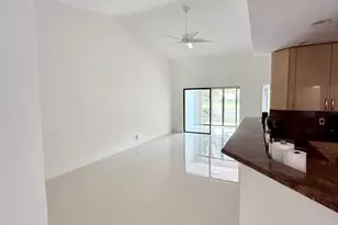 65 Centennial Ct, Deerfield Beach, FL 33442 - Photo 4