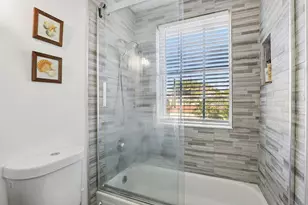 972 Azure Ln, Weston, FL 33326 - Photo 42